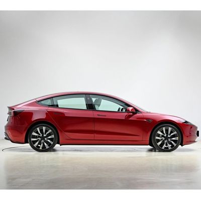 Χρησιμοποιημένο Tesla Model Y EV για τους λάτρεις του αυτοκινήτου