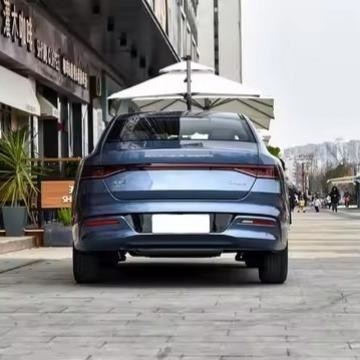 Πρωταγωνιστικός τύπος Υβριδικό Ηλεκτρικό Οχήμα Qin Plus Dm-I 2024 Champion Classic Edition 55km