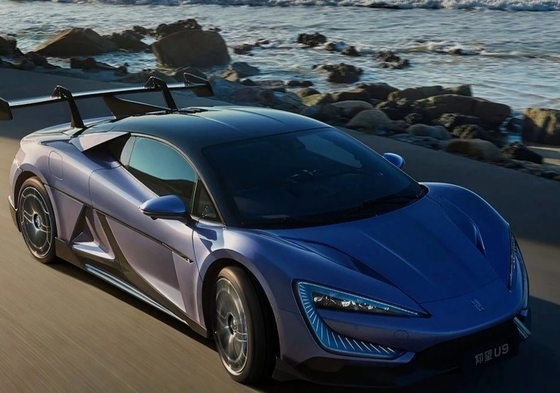 Ηλεκτρικά οχήματα από το Deposit Byd Pure Electric Supercar Yangwang U9 με μέγιστη ταχύτητα 300km / h