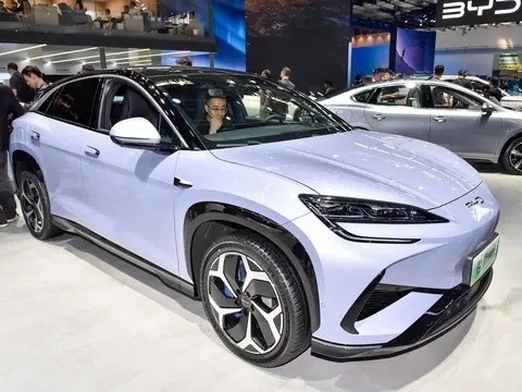 Αριστερό τιμόνι 2024 Byd Sea Lion 07EV με ηλεκτρική αυτονομία 610 χλμ και μέγεθος ελαστικού 235/50 R19