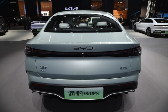 Υβριδικό ηλεκτρικό αυτοκίνητο 2024 Byd Seal 06 Dm-I 4 θυρών 5 θέσεων Sedan 2100 Km χιλιόμετρο