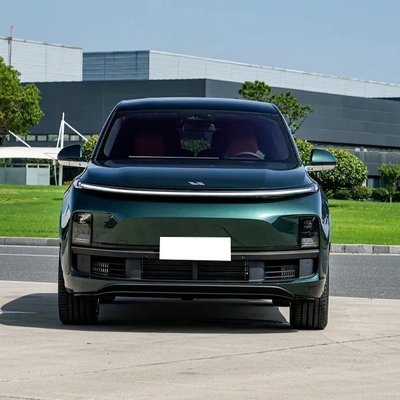 Stock Lixiang L9 Χρυσή Ενέργεια Ηλεκτρικό Υβριδικό Αυτοκίνητο Λευκό εσωτερικό 5 πόρτες 6 θέσεις SUV