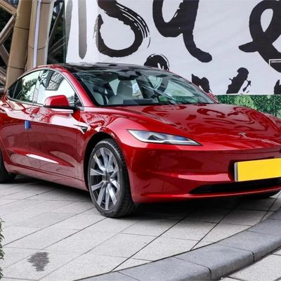 450 ίππους κινητήρα Χρησιμοποιούμενο Tesla Model 3 Ηλεκτρικό αυτοκίνητο με επίσημη επιτάχυνση 0-100km / h