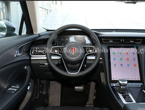 Hongqi H5 1.5t Επιδόσεις 7 ταχυτήτων διπλού συμπλέκτη MID-Size Sedan με 8at Gear σε λευκό