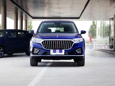 Κόκκινο 2023 Κινέζικες πολυτελείς μάρκες Hongqi HS5 Hongqi 2023 2.0t Qixiang PRO έκδοση MID-Size