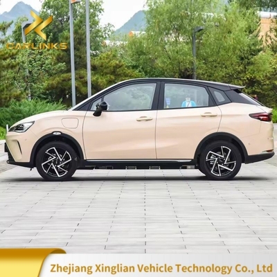 Το Nezha Aya 401 Lite το 5θέσιο SUV με μέγιστη ταχύτητα 101 χλμ και 5 πόρτες το 2023